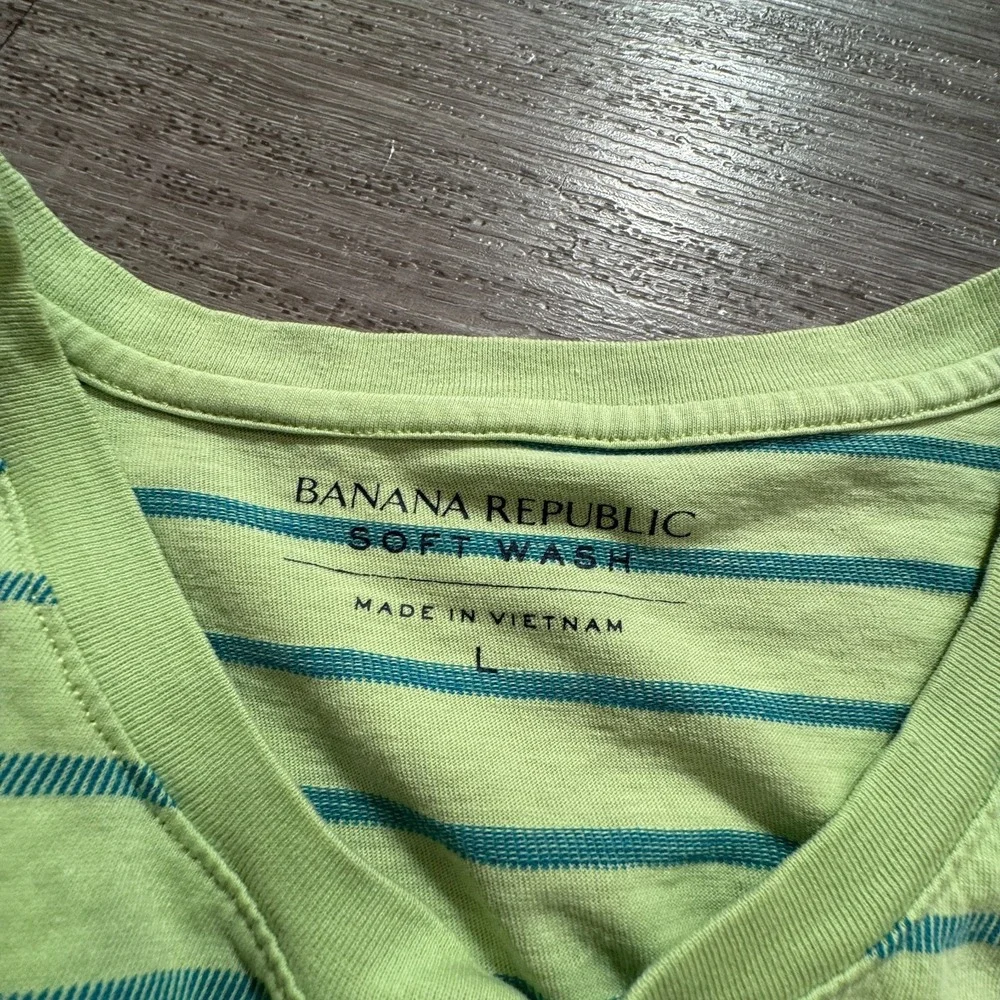 Banana Republic Shirt Mens Large Green Blue Henley Stripe Soft Wash Casual Adult
